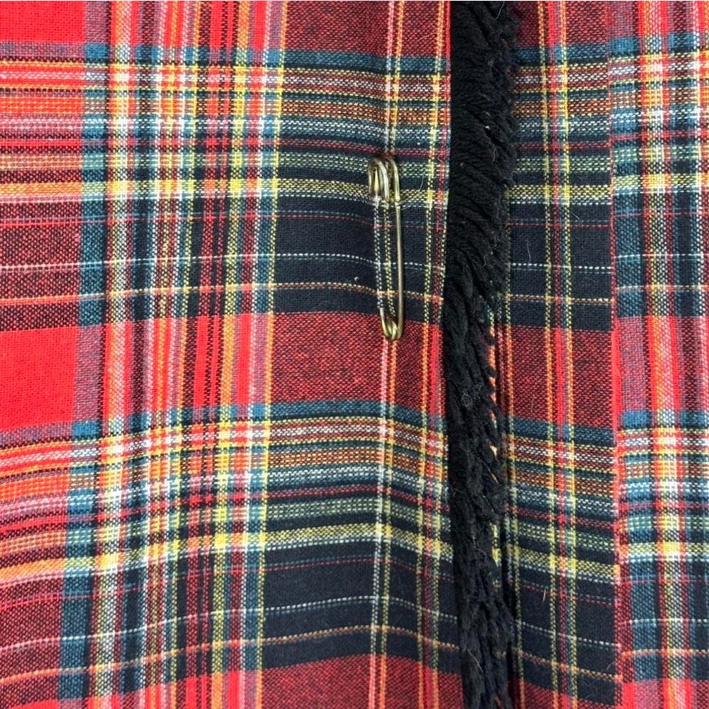 Vintage 1970s ILGWU Red Pleated Tartan Wool Wrap‎ Midi Skirt - Fringe Kilt Style - Picture 6 of 7
